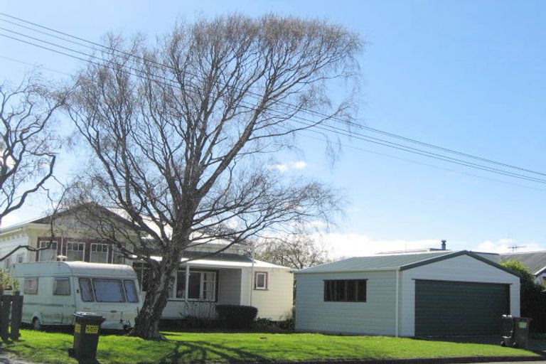 Photo of property in 22 Hunia Street, Marton, 4710