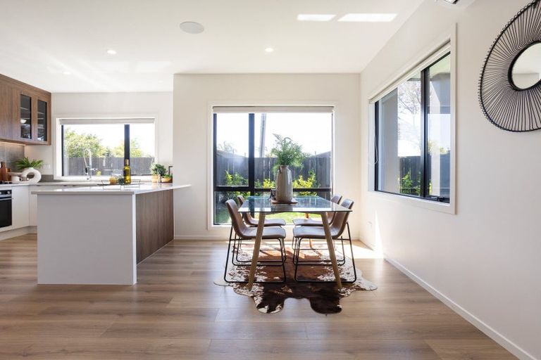 Photo of property in 32 Pulham Crescent, Queenwood, Hamilton, 3210