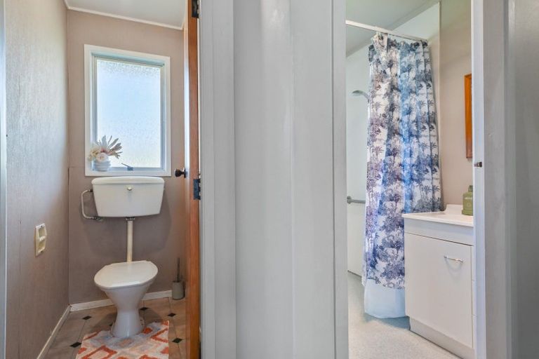 Photo of property in 1 Bay Grove, Pukehangi, Rotorua, 3015