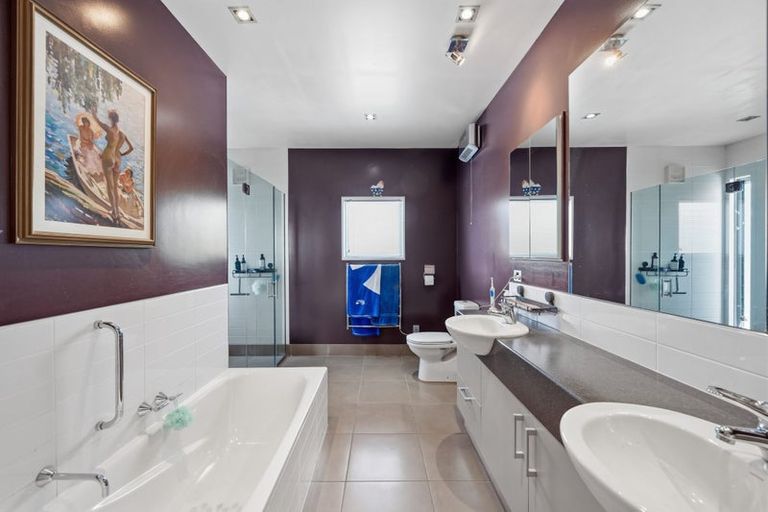 Photo of property in 1 Millway Place, Huntsbury, Christchurch, 8022