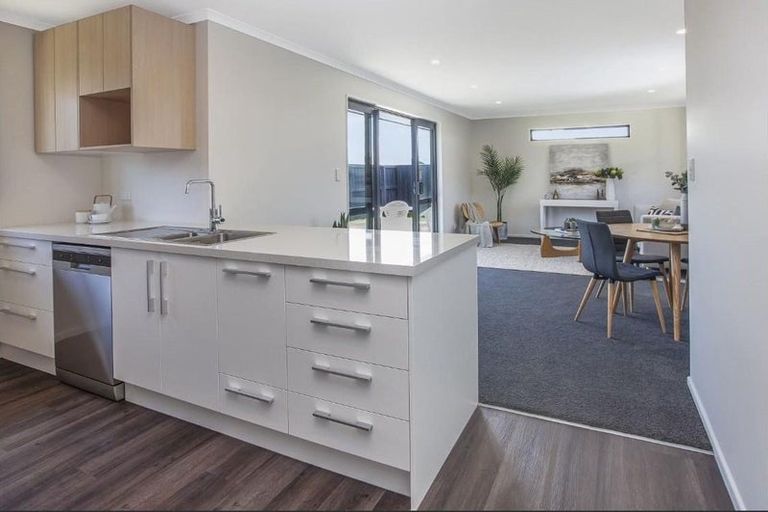 Photo of property in 6 Avanda Avenue, Rolleston, 7615