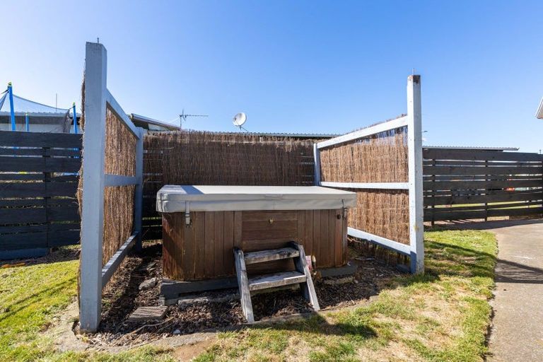 Photo of property in 49 Clifton Drive, Waitara, 4320