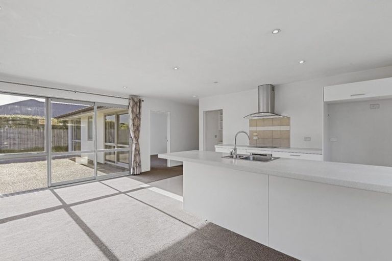 Photo of property in 5 Koura Drive, Rangiora, 7400