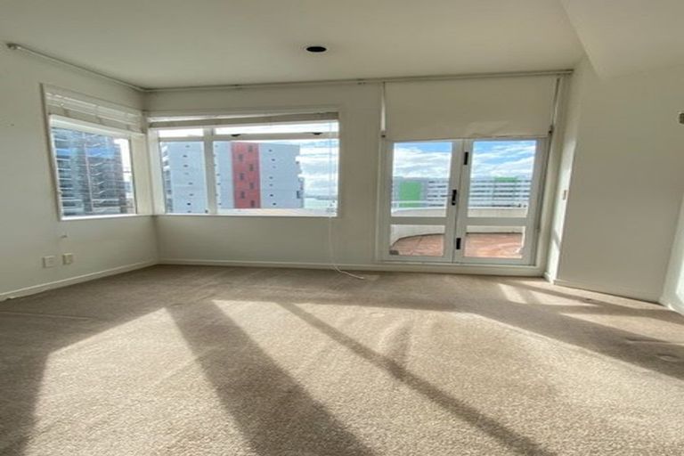 Photo of property in Seaview Apartments, 9d/4 Short Street, Auckland Central, Auckland, 1010