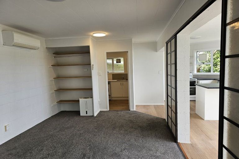Photo of property in 54 Mana View Road, Paremata, Porirua, 5026