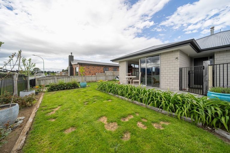 Photo of property in 61 Orbell Crescent, Te Anau, 9679