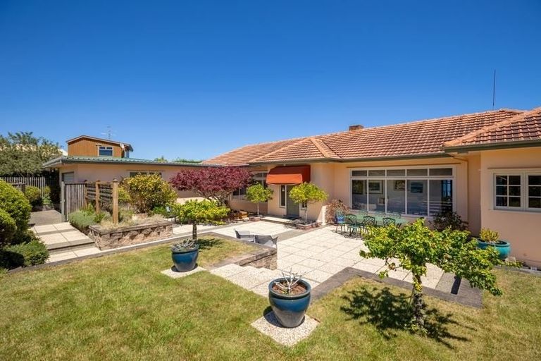 Photo of property in 274 Princes Drive, Britannia Heights, Nelson, 7010