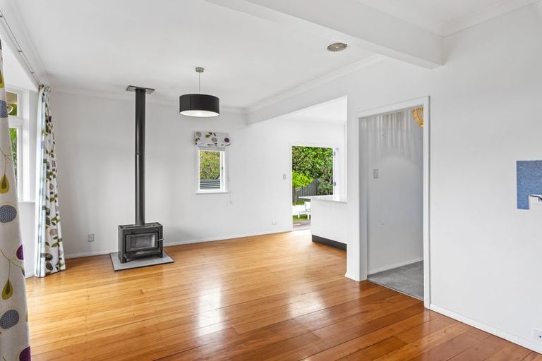 Photo of property in 50 Hollis Road, Paraparaumu Beach, Paraparaumu, 5032