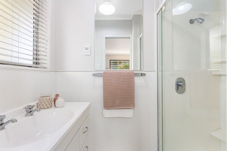 Photo of property in 5 Romesdale Road, Papakowhai, Porirua, 5024