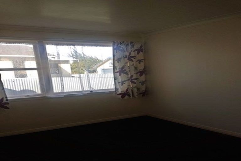 Photo of property in 38 Rewa Street, Takaro, Palmerston North, 4412