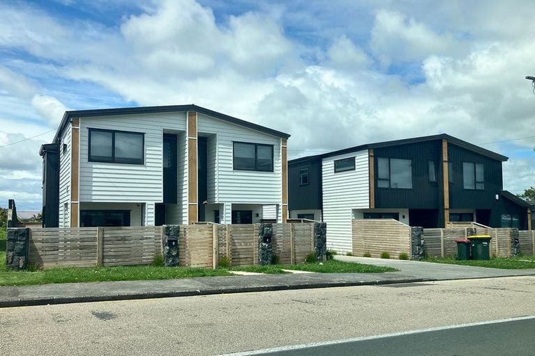 Photo of property in 2/3 Harris Road, Mount Wellington, Auckland, 1051