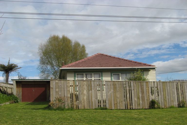 Photo of property in 4 Tame Porati Street, Manakau, Levin, 5573