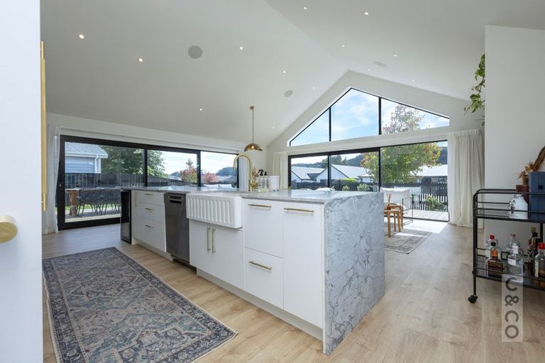 Photo of property in 7 Robert Might Road, Kumeu, 0810