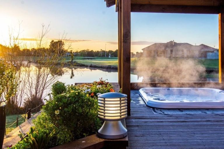 Photo of property in 166 Oriental Parade, Papamoa Beach, Papamoa, 3118