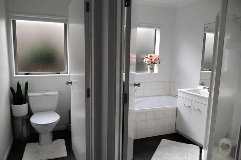 Photo of property in 30a Elliot Street, Howick, Auckland, 2014