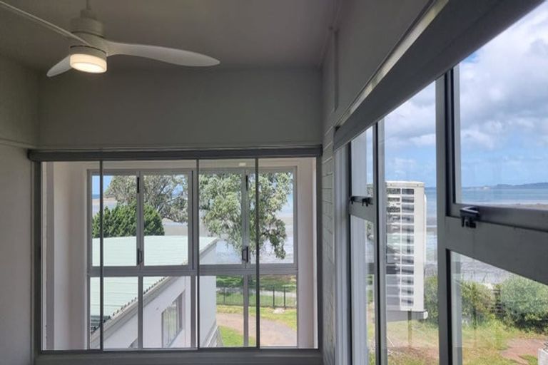 Photo of property in 8/55 Waiwera Road, Waiwera, Orewa, 0994