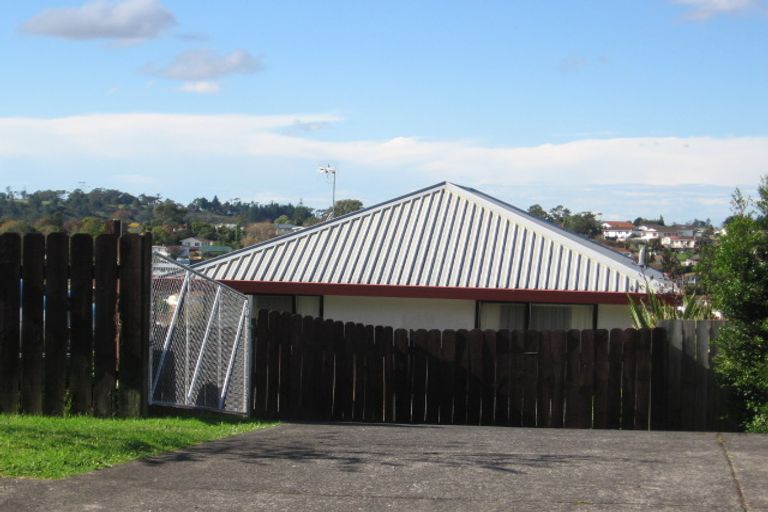 Photo of property in 223a Glengarry Road, Glen Eden, Auckland, 0602