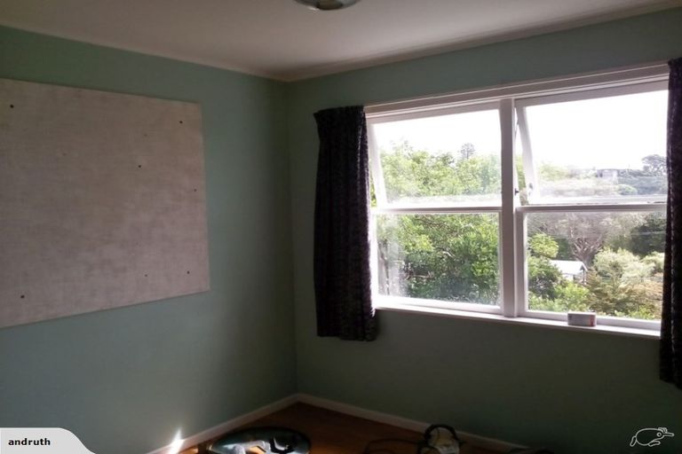 Photo of property in 24 Glen Road, Raumati South, Paraparaumu, 5032