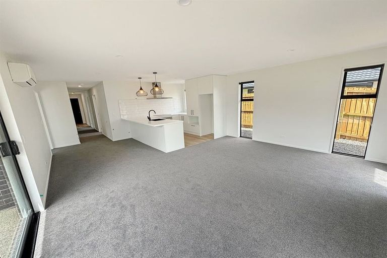 Photo of property in 52 Pitcaithly Street, Halswell, Christchurch, 8025