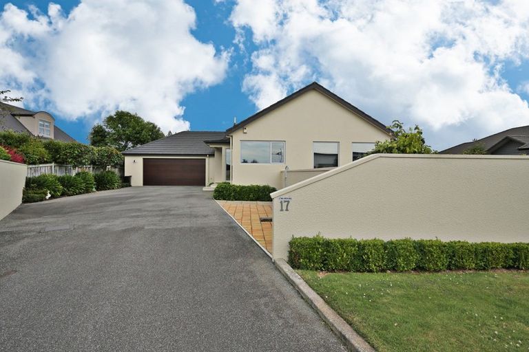 Photo of property in 17 Rosewood Drive, Rosedale, Invercargill, 9810