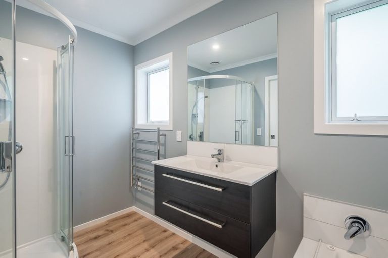 Photo of property in 93a Bartholomew Road, Levin, 5510