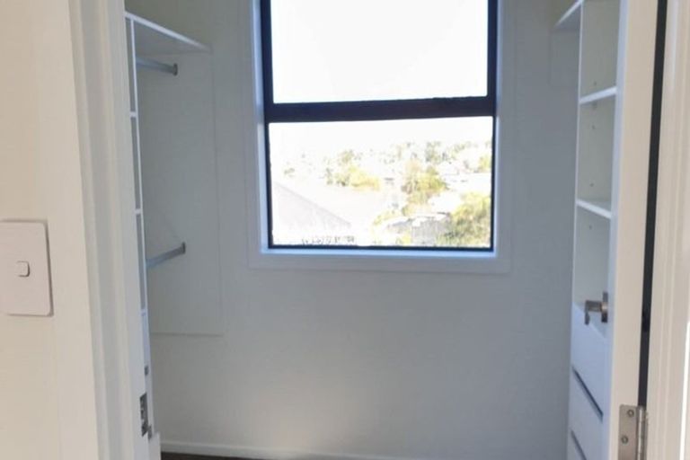 Photo of property in 210a Forrest Hill Road, Forrest Hill, Auckland, 0620