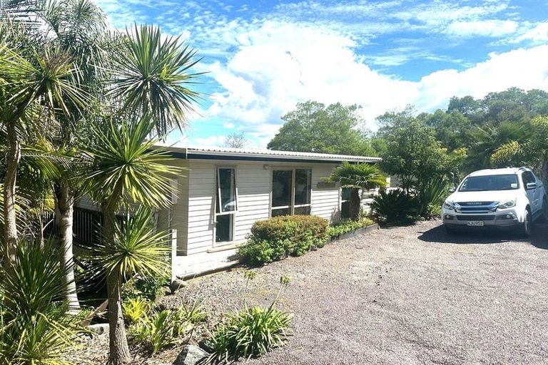 Photo of property in 51b Goffe Drive, Haruru, 0204