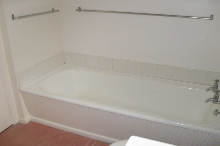 Photo of property in 6/117 Austin Street, Mount Victoria, Wellington, 6011