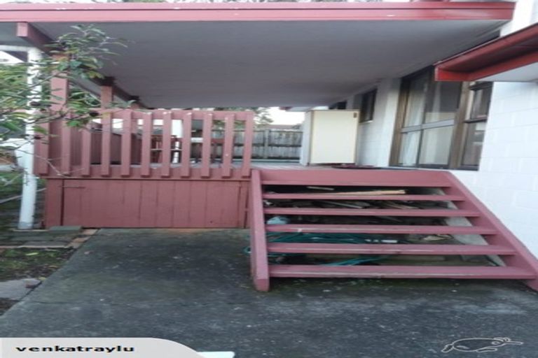 Photo of property in 4/6 Craigbank Avenue, New Lynn, Auckland, 0600