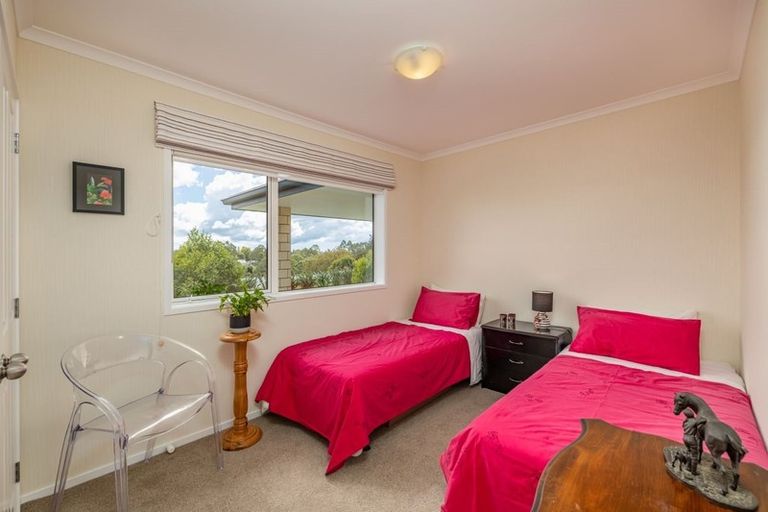 Photo of property in 10 Kilountain Place, Kerikeri, 0230