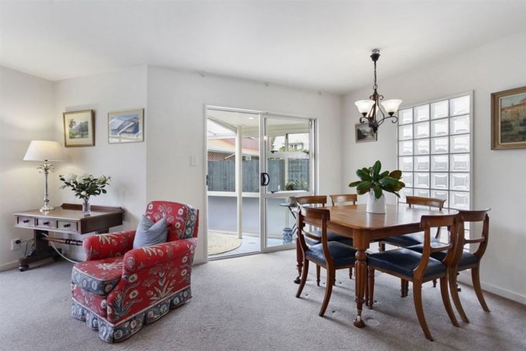 Photo of property in 27a Westburn Terrace, Burnside, Christchurch, 8041