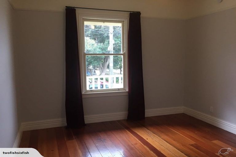 Photo of property in 27 Chilka Street, Berhampore, Wellington, 6023