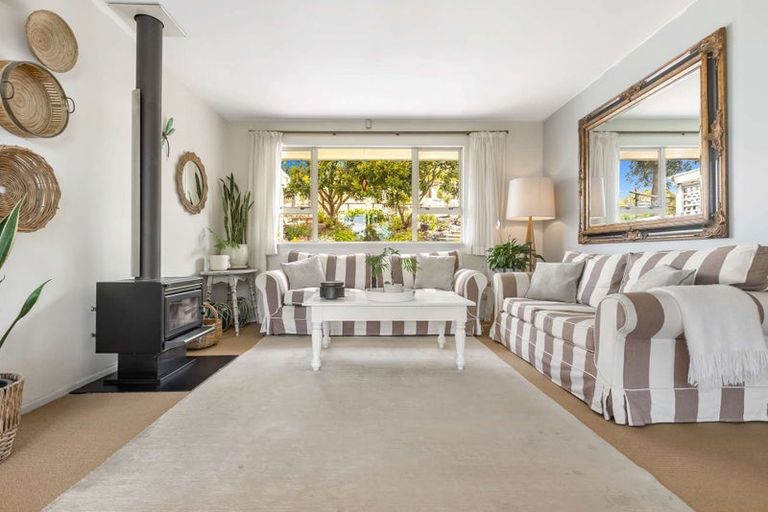 Photo of property in 105 Cable Bay Block Road, Cable Bay, 0420