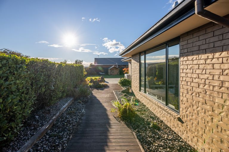 Photo of property in 9 Sea Eagles Place, North New Brighton, Christchurch, 8083