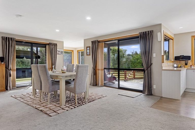 Photo of property in 15 Woodglen Drive, Woodend, 7610