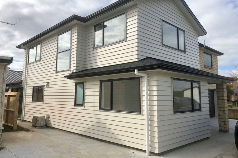 Photo of property in 45 Carnoustie Drive, Wattle Downs, Auckland, 2103