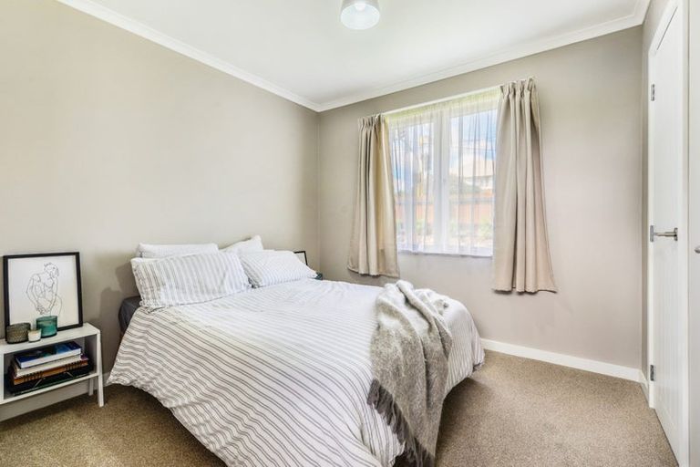 Photo of property in 100 Forest Lake Road, Forest Lake, Hamilton, 3200