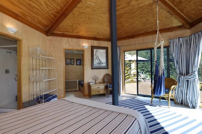 Photo of property in 7 Soucis Lane, Okiwi Bay, French Pass, 7193