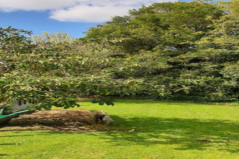 Photo of property in 2048 Paparoa Valley Road, Paparoa, 0571