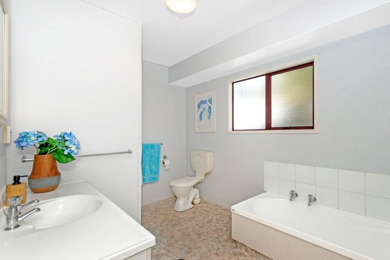 Photo of property in 114 Stanley Road, Te Hapara, Gisborne, 4010