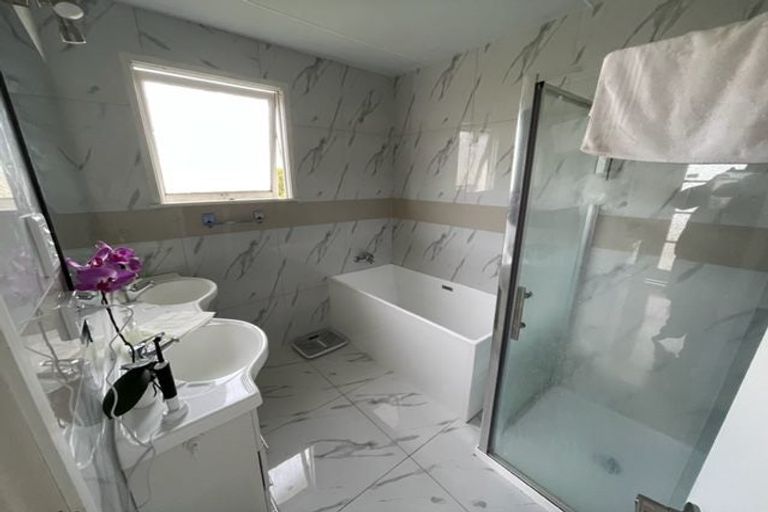 Photo of property in 67 Sycamore Drive, Sunnynook, Auckland, 0620