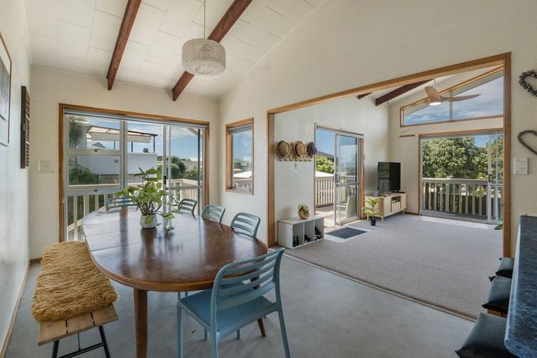 Photo of property in 207 Seaforth Road, Waihi Beach, 3611