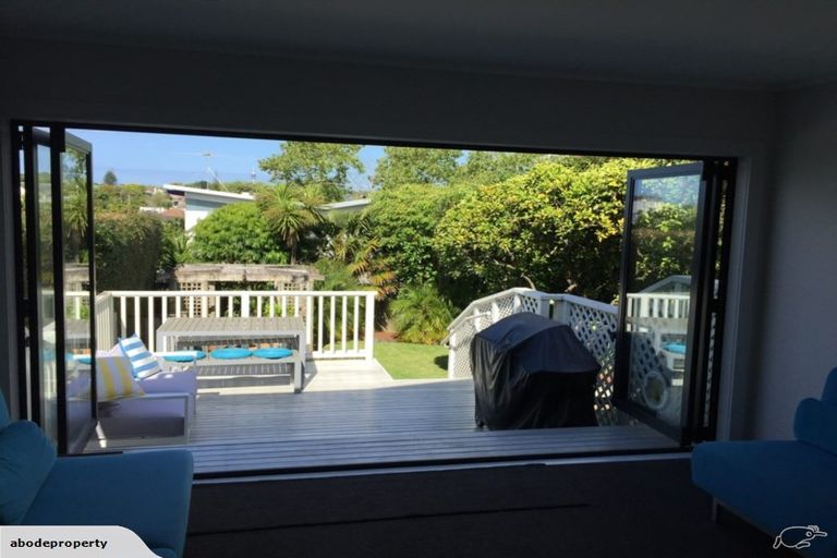 Photo of property in 14 Sunny Brae Crescent, Westmere, Auckland, 1022