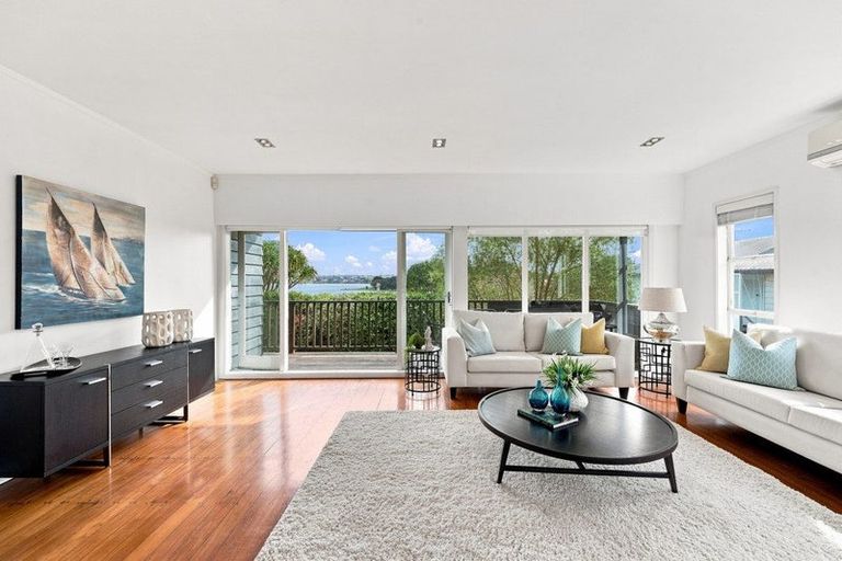 Photo of property in 308 Hurstmere Road, Takapuna, Auckland, 0622