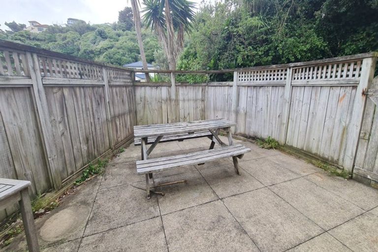 Photo of property in 30a Domanski Crescent, Owhiro Bay, Wellington, 6023