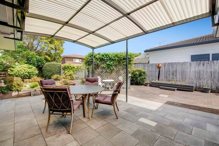 Photo of property in 9 Crampton Court, Orewa, 0931