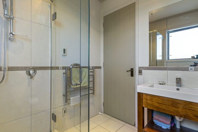 Photo of property in 371 Whitford Road, Whitford, Howick, 2571