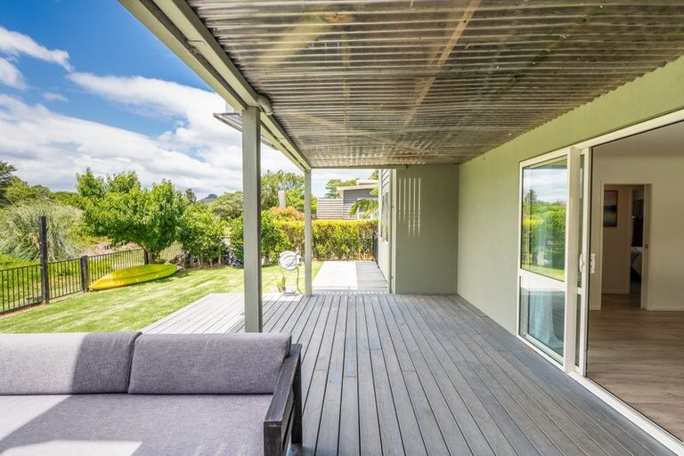 Photo of property in 100 Estuary View, Whangamata, 3620