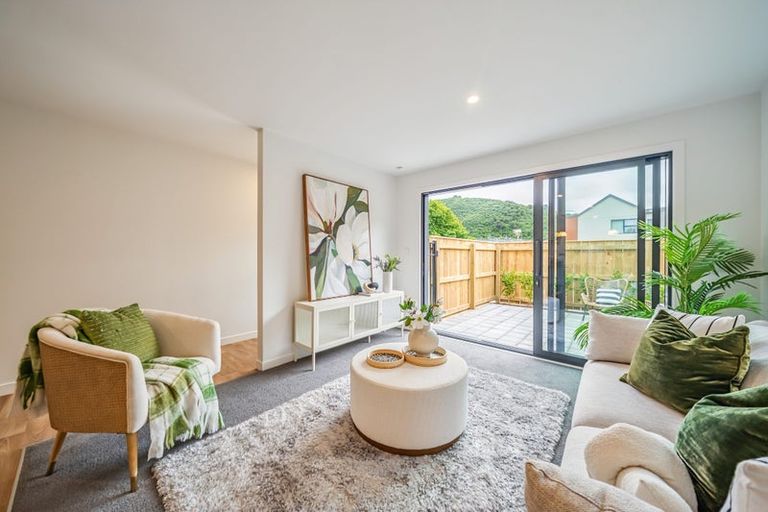 Photo of property in 2/60 Akatarawa Road, Brown Owl, Upper Hutt, 5018