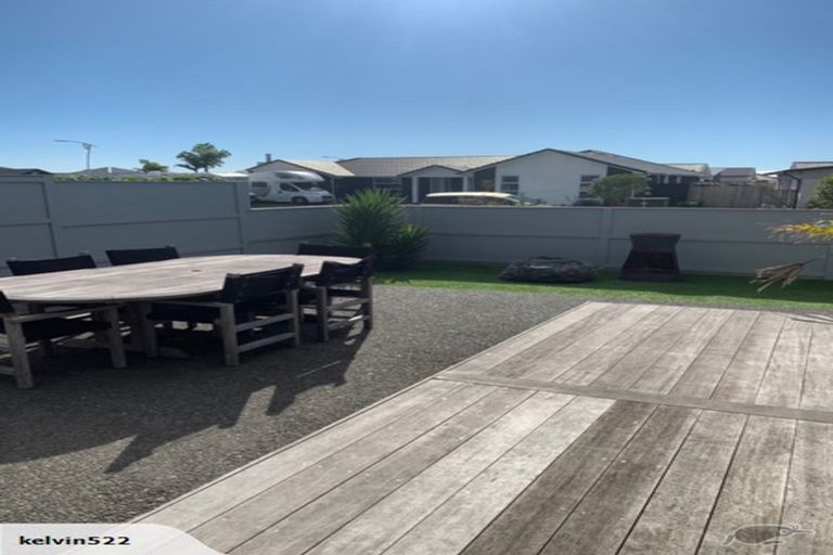 Photo of property in 4 Cassinia Close, Papamoa Beach, Papamoa, 3118